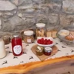Le Di Naturalys - Ospitalita In Azienda Agricola 3*